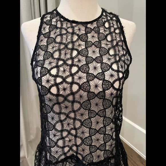 BRAND NEW W/TAGS GORGEOUS BLACK LACE ZARA SLEEVELESS TOP! 😍 - Picture 3 of 10